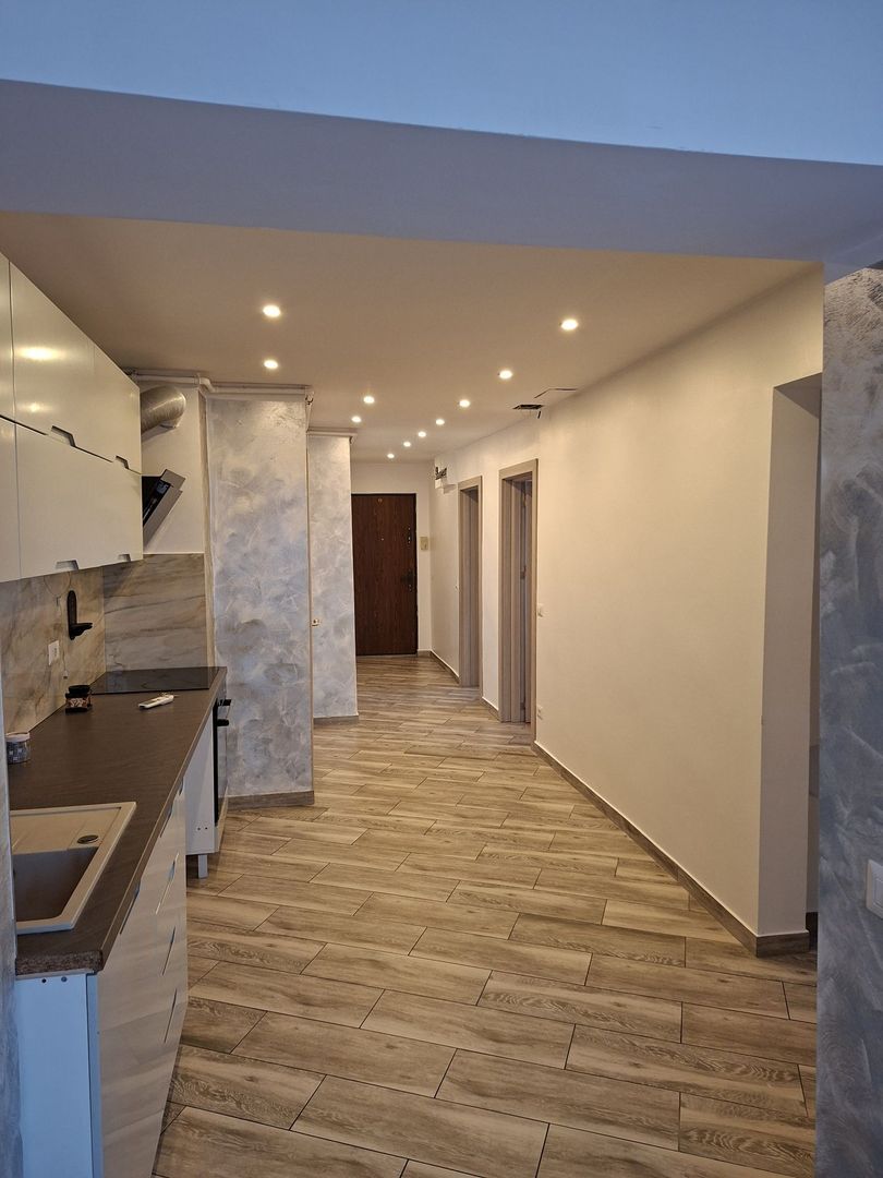 Apartament 3 camere - Poză 1