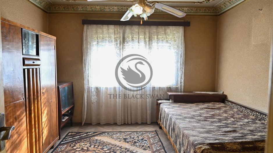 Casa cu 6 camere de vanzare | Zona Ultracentrala, Baicoi | Comision 0% - Poză 9