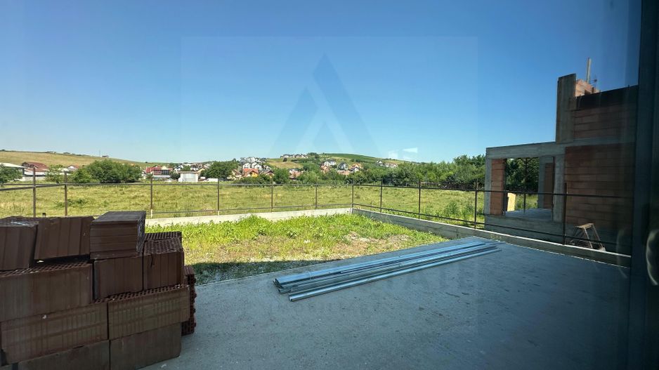 Casă tip duplex curte 350 mp 120 mp utili terasa 22 mp Sura Mare - Poză 13