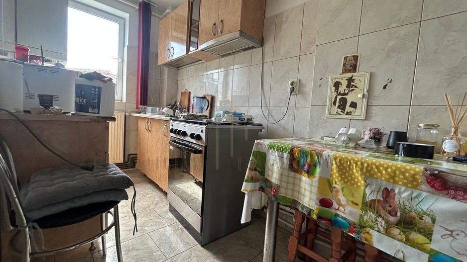 De vanzare apartament 2 camere zona Judecatorie Onesti - Poză 6