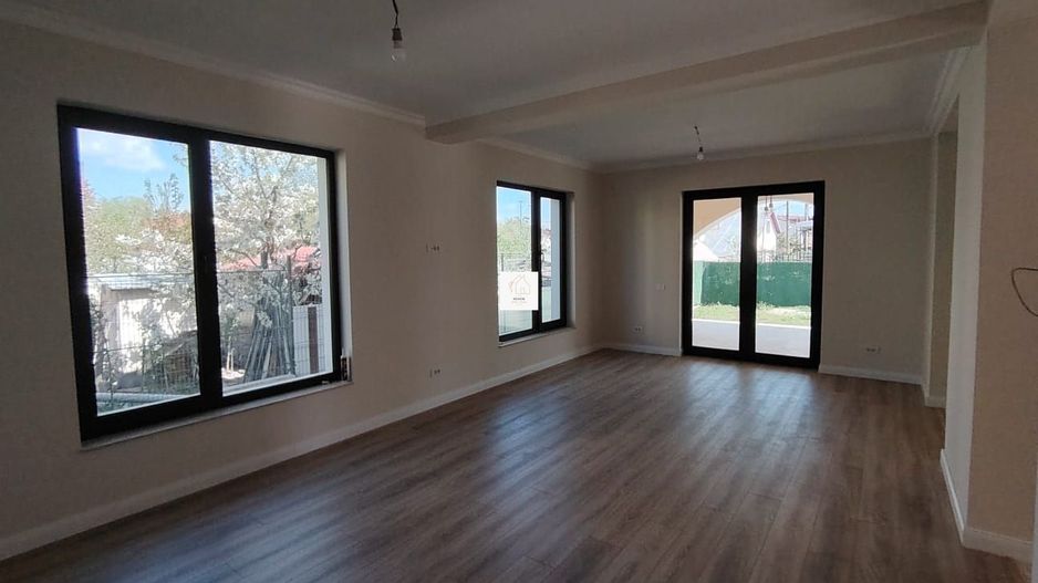 Vila 5 camere Buftea - Poză 6