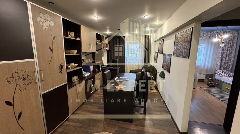 APARTAMENT 3 CAMERE PARTER ZONĂ ULTRACENTRALĂ CAMPULUNG - Poză 1