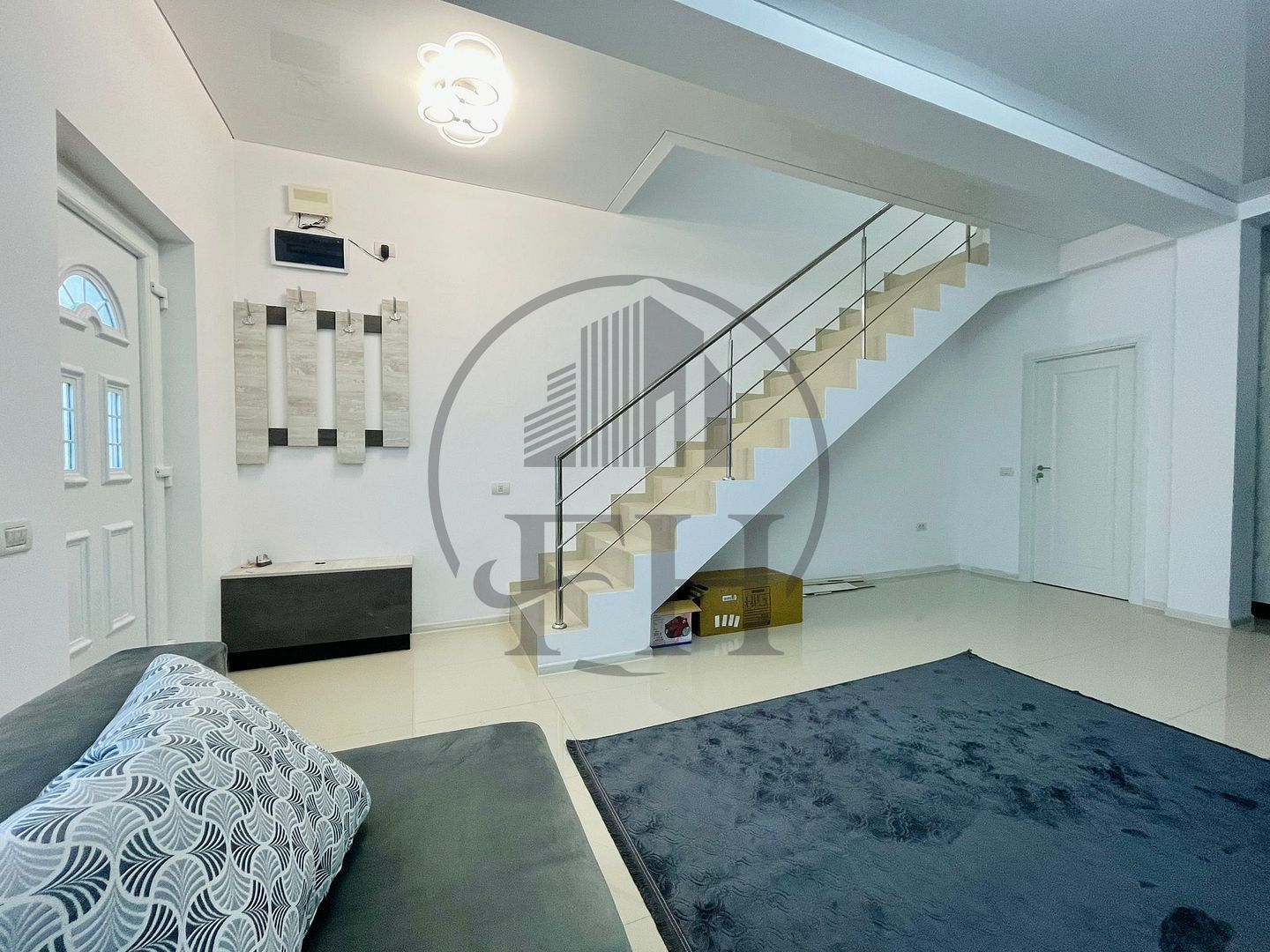 SOLD/ VANDUT Casă/Vilă cu 3 camere de vanzare Navodari - Poză 2