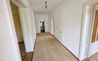 Casa 4 camere, 2 garaje, 652 mp teren, zona exclusivista, Cetate - Poză 5