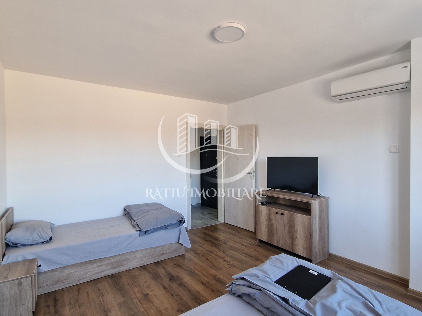Apartament 1 camera |  Echipe de muncitori  |  Ascensor  |  Iosia | Oradea - Poză 3