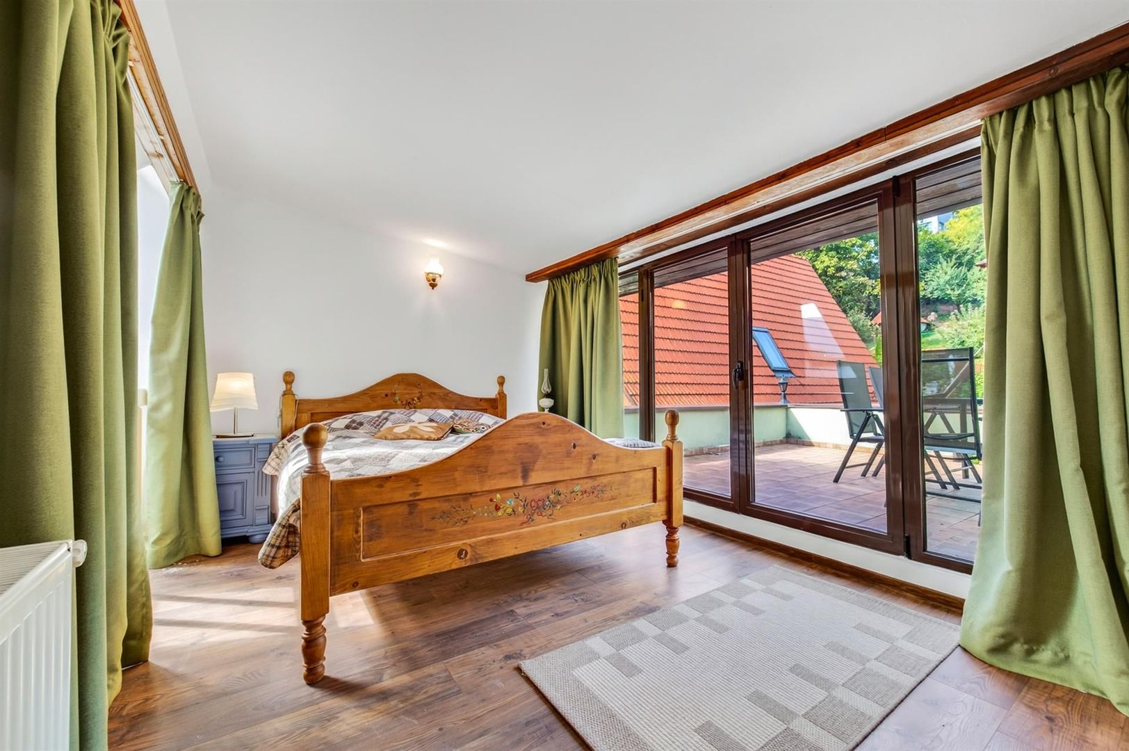Casa pe 3 niveluri | Terasa cu priveliste | 3 parcari | Pozitie centrala - Poză 8