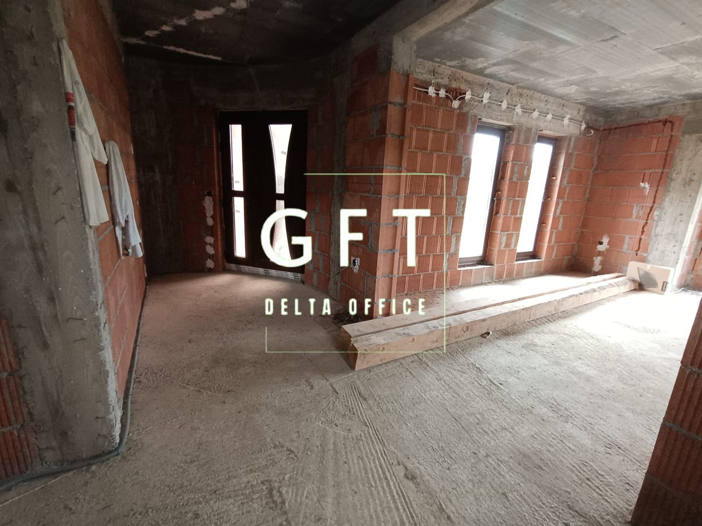 Vilă la roșu, 3 niveluri, zonă rezidențială – Pensiunea Morariu - Poză 3