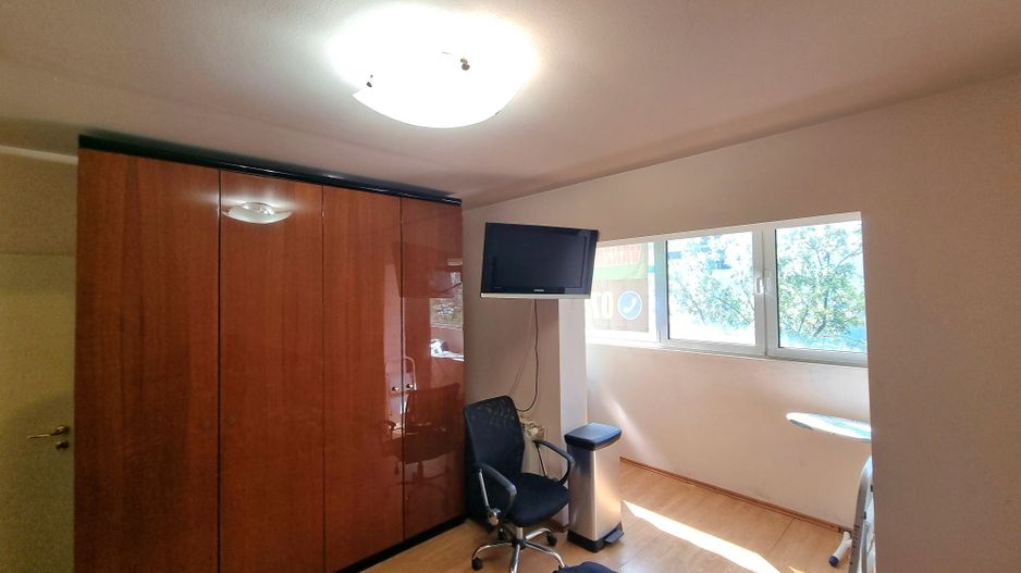Apartament 3 camere, foarte spațios, et.2/8, zona Steaua, la cheie! - Poză 8