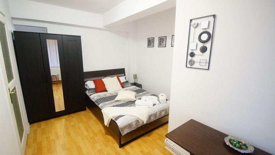 Apartament 3 camere I Bvd Regina Elisabeta I Cișmigiu - Poză 4