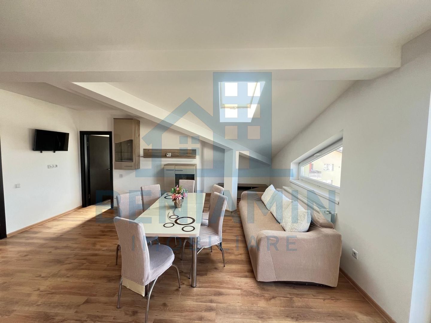 2 camere - 63mp - mobilat - utilat - bloc nou - parcare - Subcetate - Poză 1