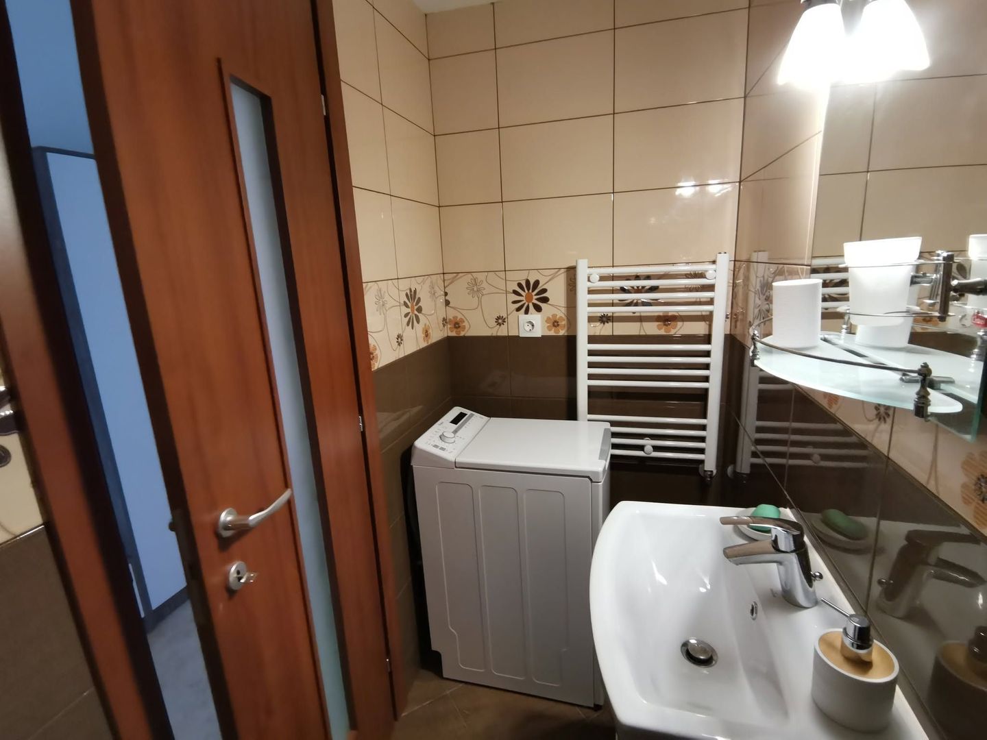 Prima inchiriere- apartament cu 3 camere in zona Prelungirea Ghencea - Poză 14