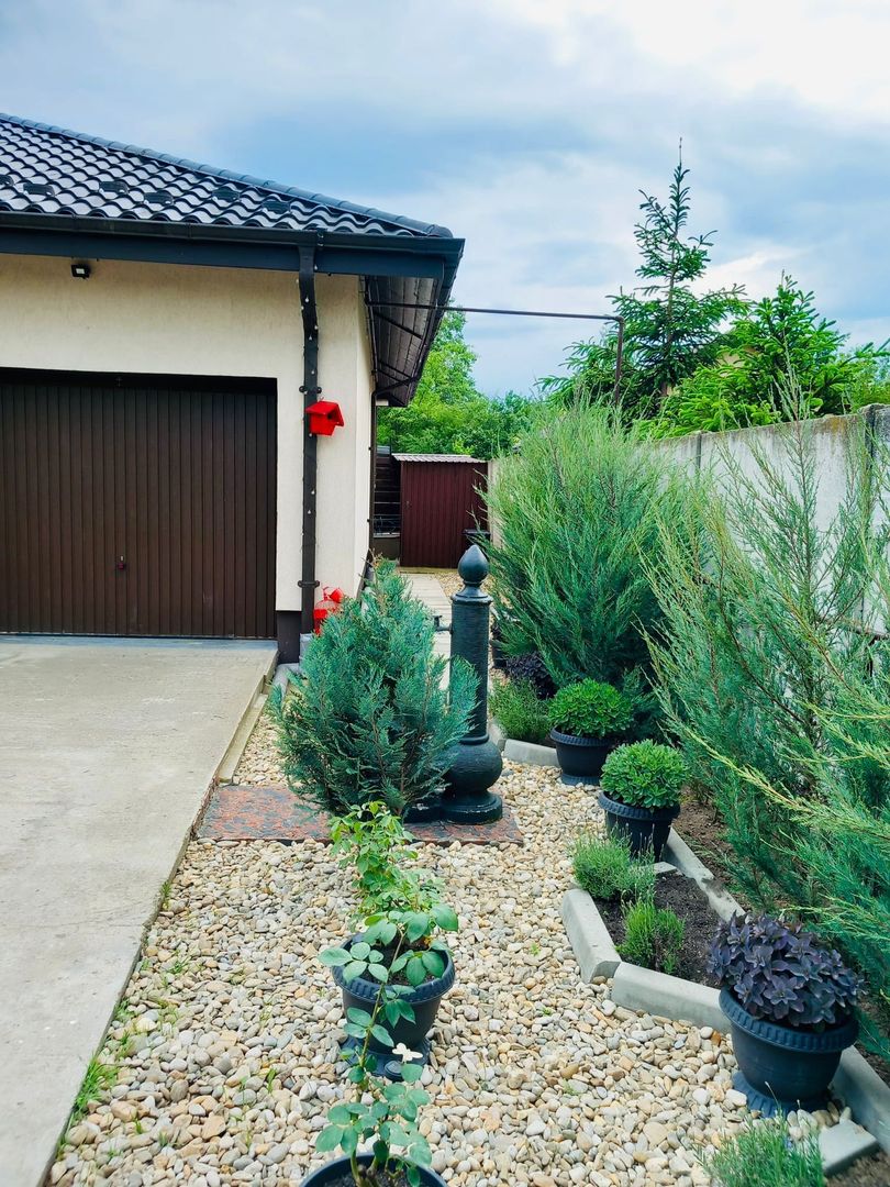 Parter cu structură pentru etaj, curte amenajată și organizare impeca - Poză 17