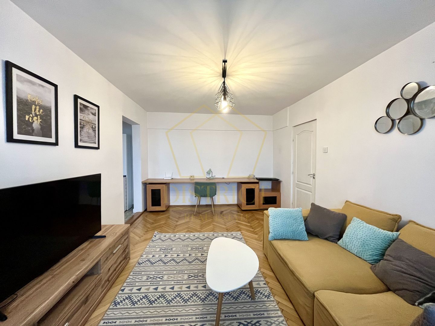 Apartament spațios cu 2 camere | Ion Dragalina - Poză 2