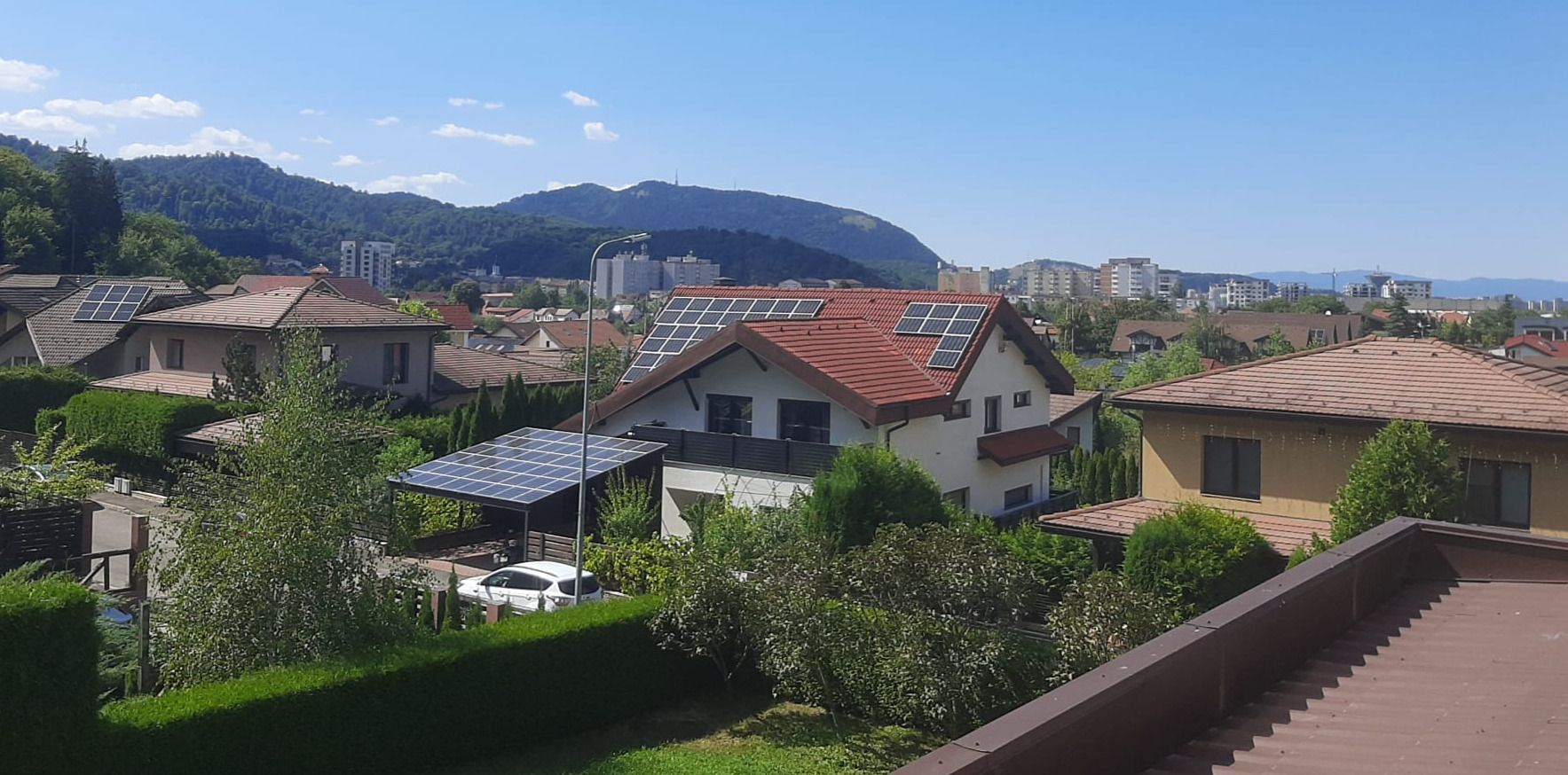 Vilă de lux cu vedere spectaculoasă spre Tâmpa  Green Valley zona Noua - Poză 16
