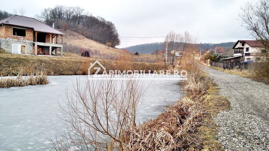 Casă 140 mp, 5800 mp teren, intravilan + Lac zona Vațman, Corunca - Poză 6