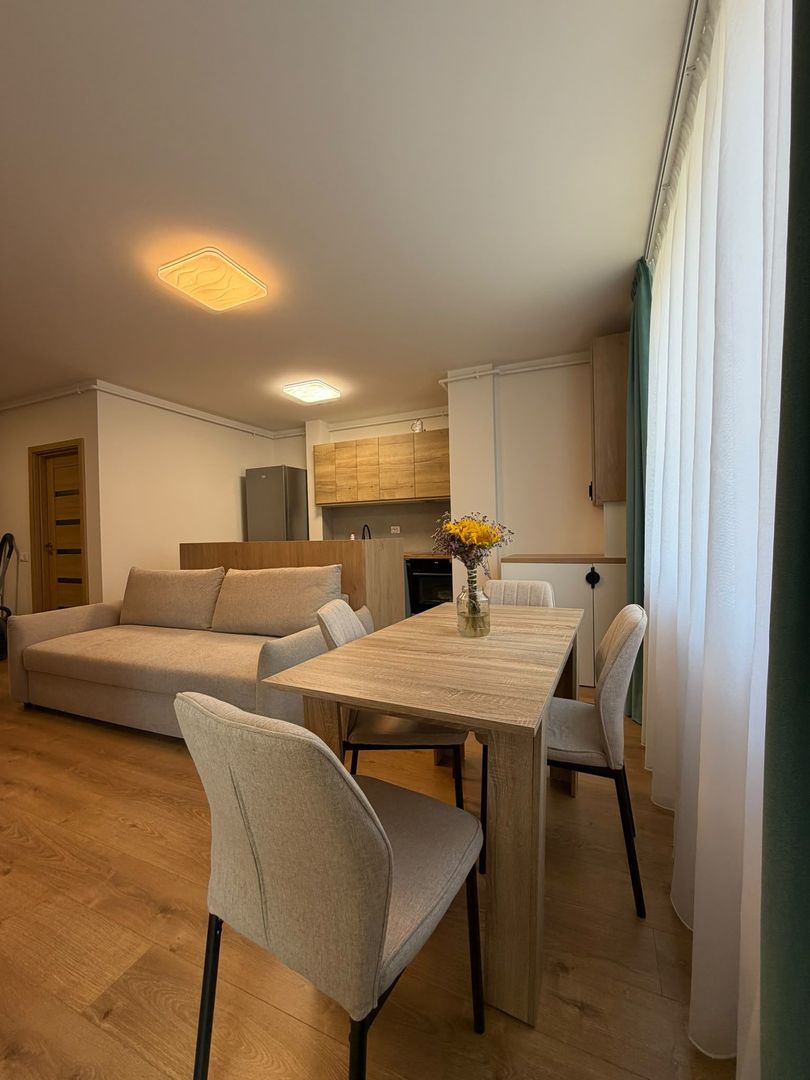 Apartament 3 camere, 2 bai, balcon, etaj intermediar, parcare - Poză 12