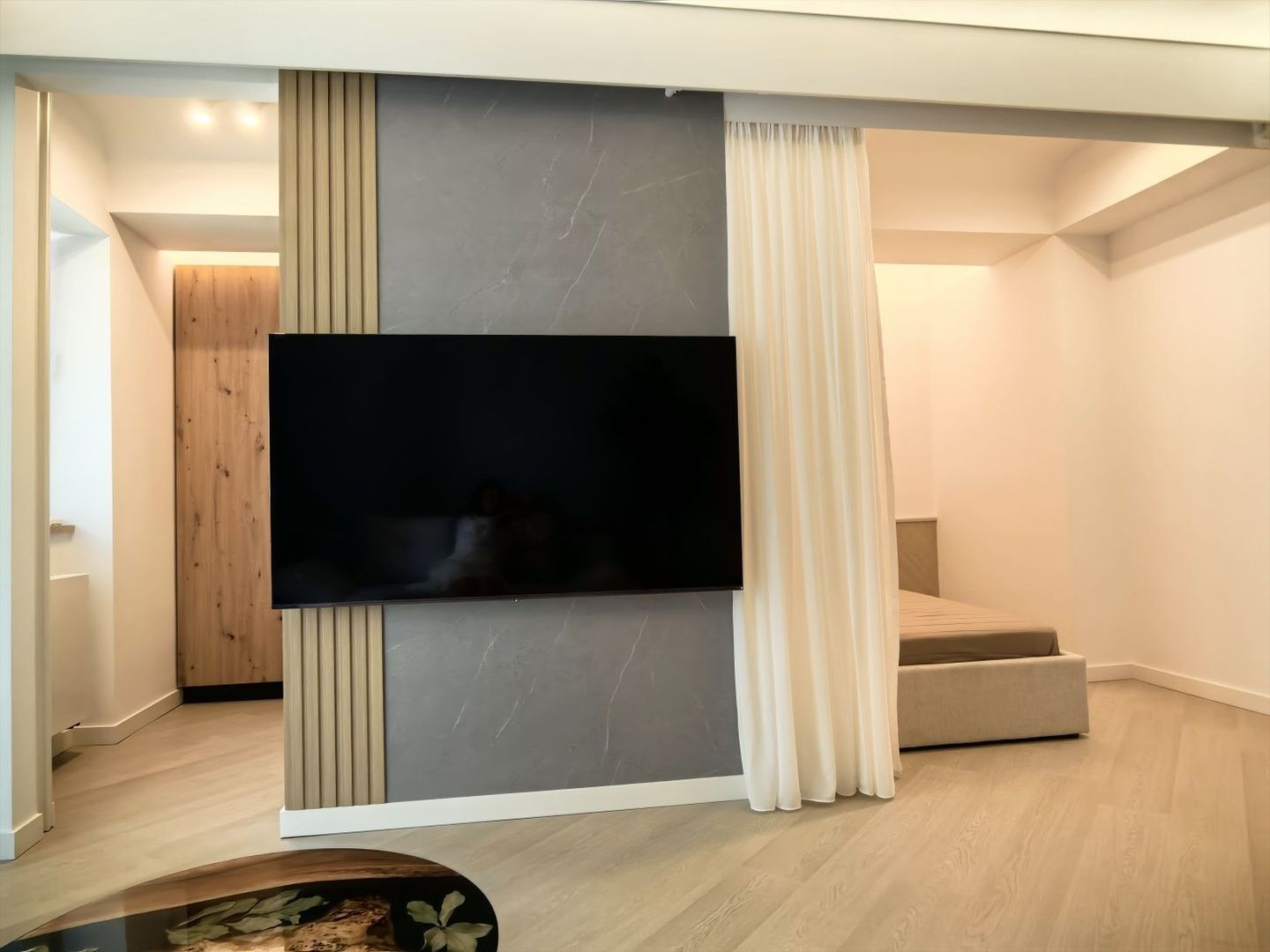 Studio de închiriat - Cortina North - Poză 4