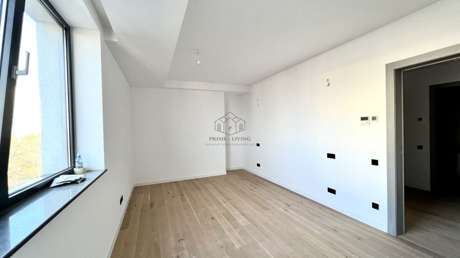 APARTAMENT DEOSEBIT CU 3 CAMERE LA VANZARE CU VEDERE SPRE PARC - Poză 4