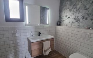 Vilă modernă, Valea Adâncă, 200 mp, teren 410 mp, renovată 2022 - Poză 9