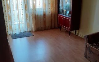 Apartament 3 camere | Balcon | Pivnita | Vasile Aaron - Poză 1