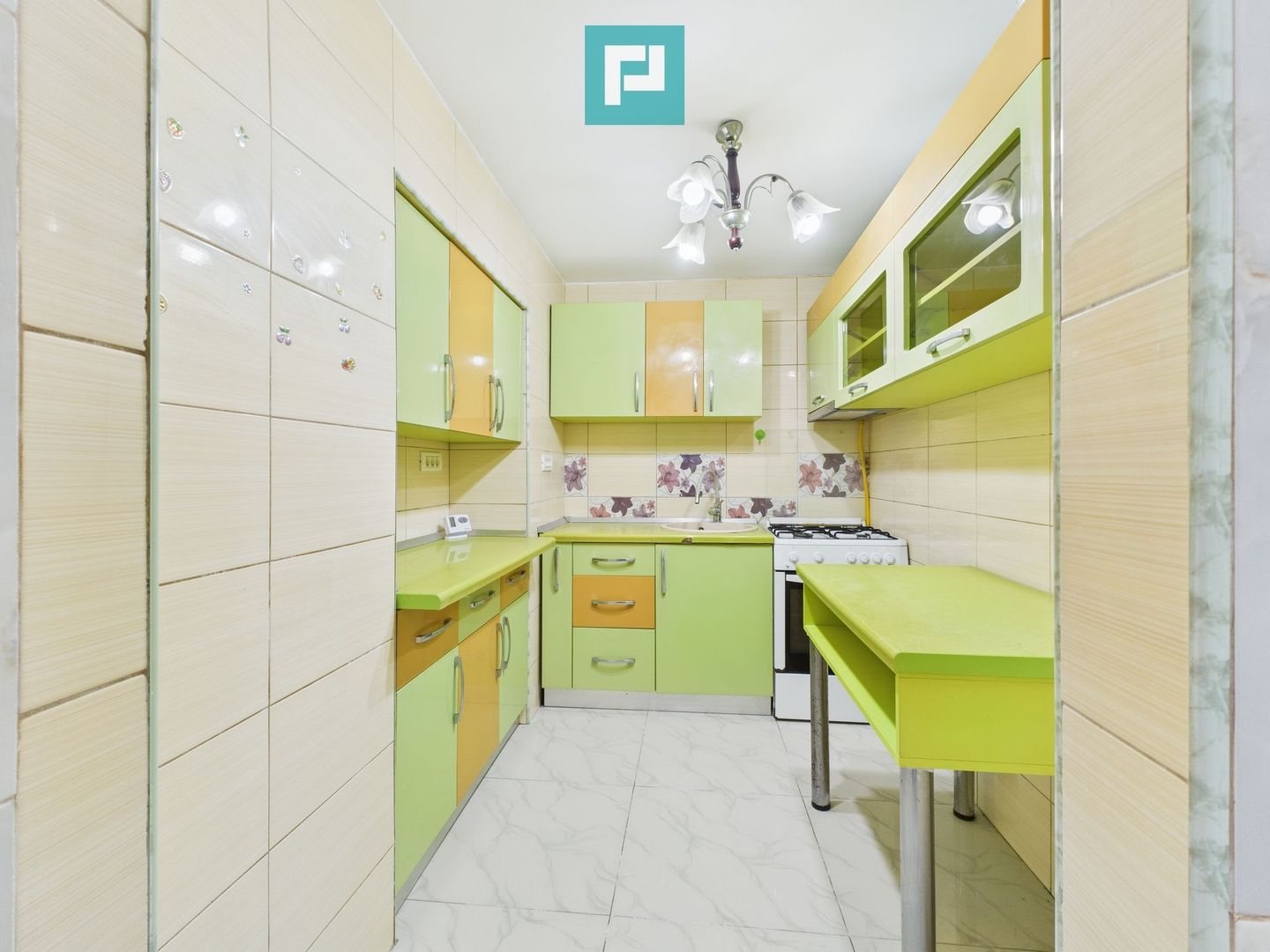 Apartament 4 camere, Bulevardul Revoluției - Poză 2