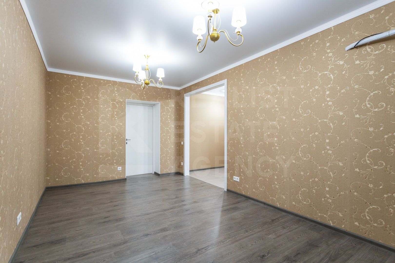 Vânzare, apartament, 2 camere, strada Florilor Rîșcani - Poză 4