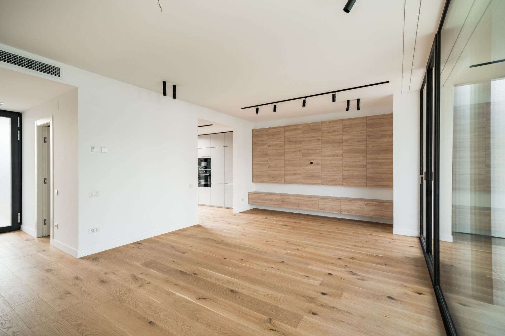 Vila tip UV03 mobilata partial in Amber Forest-prima inchiririere - Poză 9