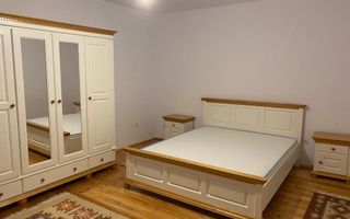 Casă Individuală de Închiriat  | Lazaret | Garaj - Poză 2