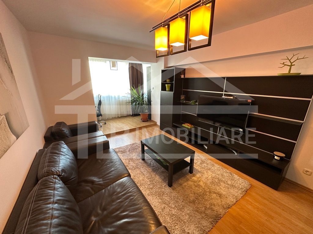 Apartament cu 3 camere, 82mp, Zona B-dul Pandurilor - Poză 1