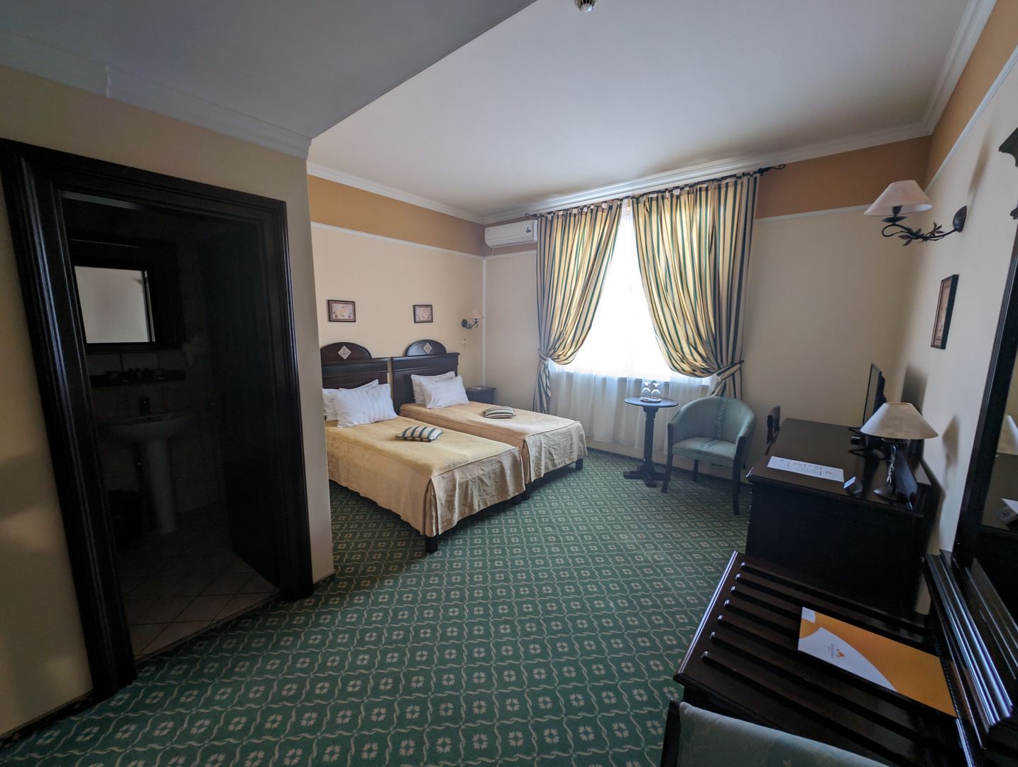 Imobil comercial P+2E+M - 28 Camere - Poză 12