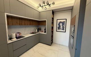 Penthouse cu piscina la etajul 11-Mobilat Lux-300mp-parcare-lift - Poză 7