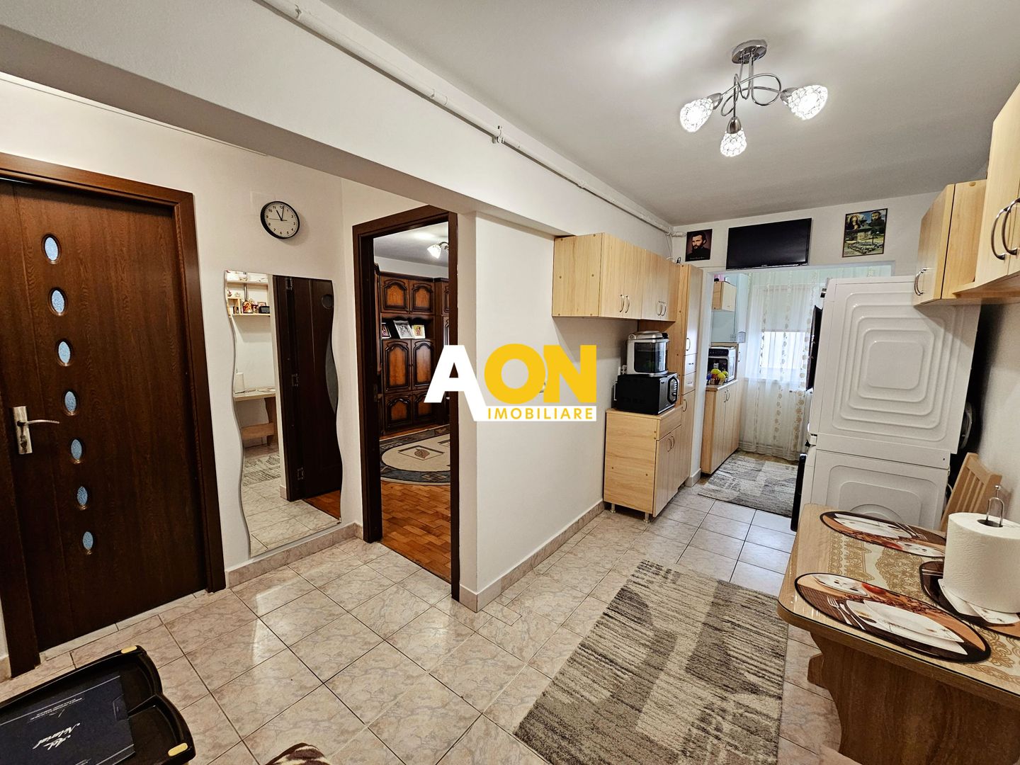 Garsoniera finisata, mobilata, utilata, 30 mp utili, zona FLIPS - Poză 3