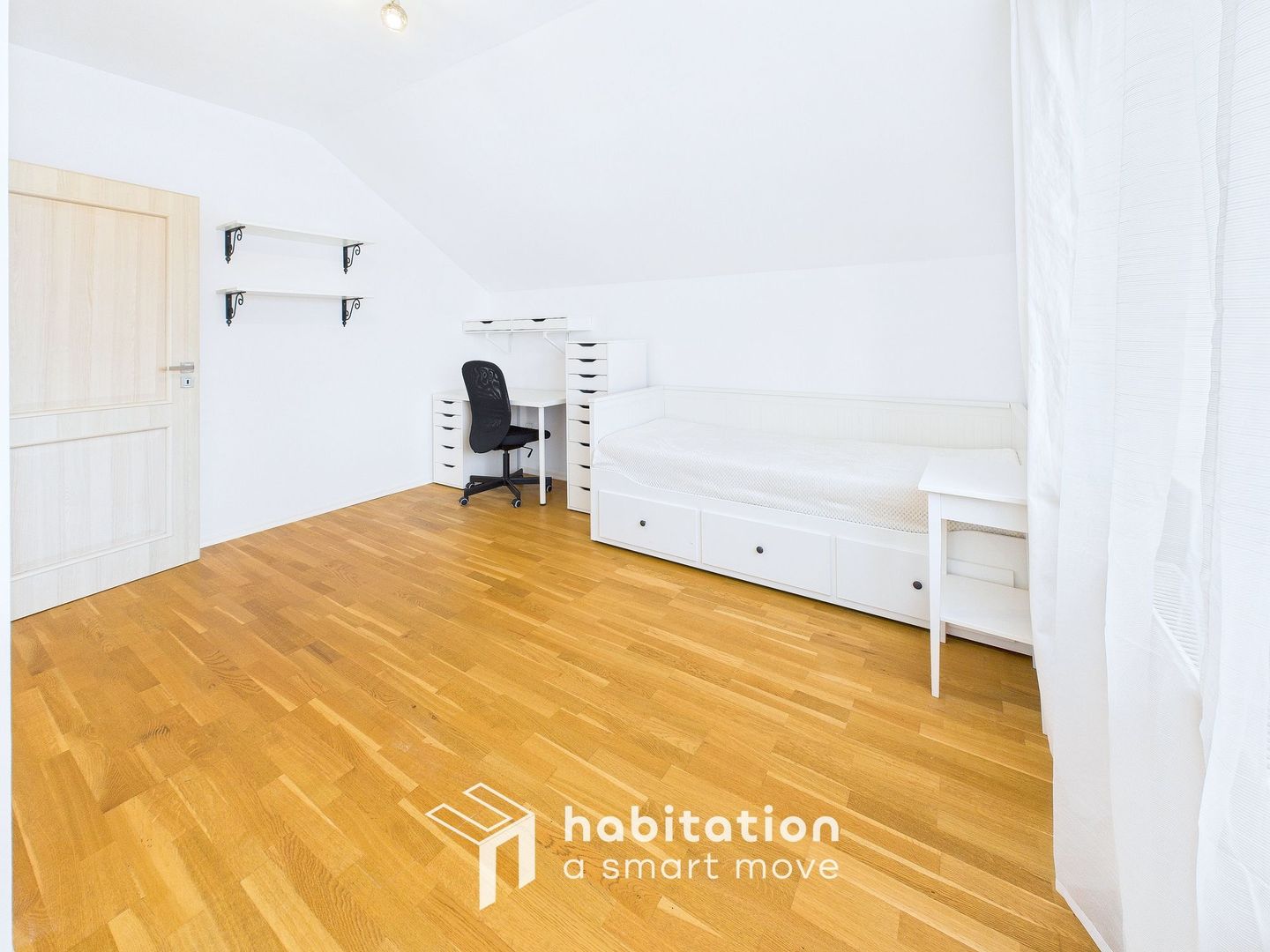 Casă individuală  în Dumbrăvița – liniște, spațiu și lumină naturală - Poză 22