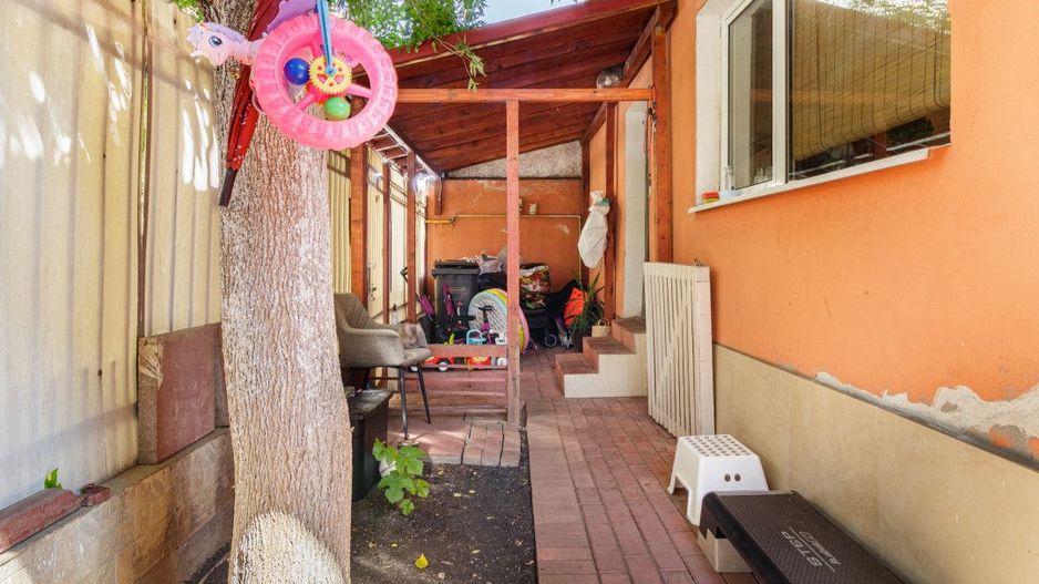 Casa cu curte | Potential pentru rezidenta sau afacere| Aparatorii Patriei - Poză 11