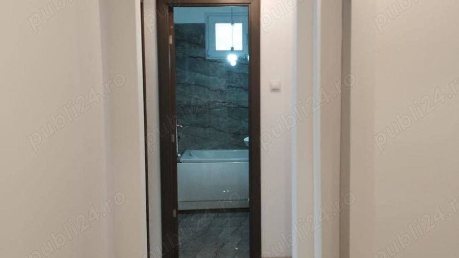 3 camere, decomandat, etaj 2, renovat, Micro 39 - Poză 2