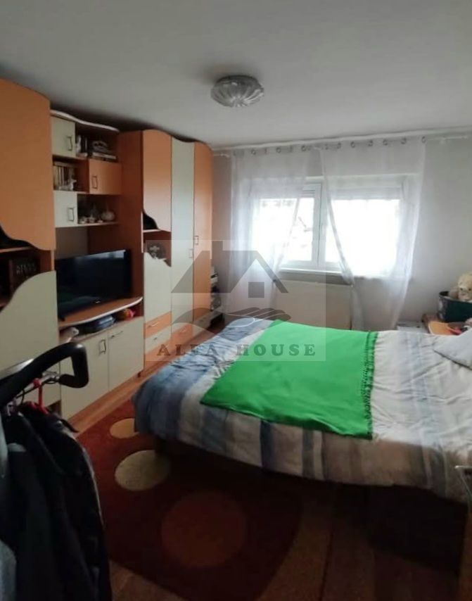 Apartament cu trei camere,  zona Racadau 75mp + doua balcoane 8mp - Poză 10