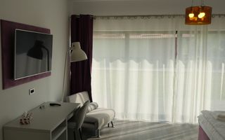 Pensiune 600 mp an 2023 si casa 130 mp teren 4600 mp zona V. Avrigului - Poză 1