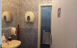 Spatiu comercial ultracentral ideal pentru birouri - Poză 21
