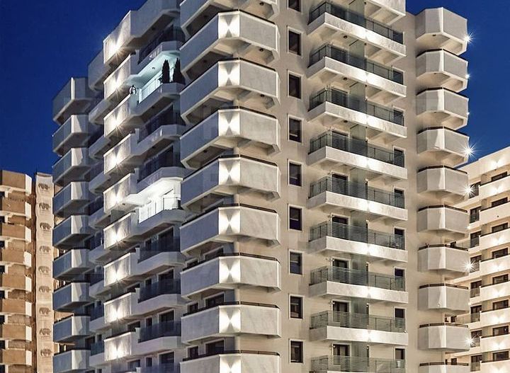 Apartament cu 2 camere, de tip F2 - Royal Town Copou - Poză 2