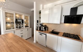 Dumbrăvița | 3 Camere | 76,6 mp | Grădină 46.5 mp | 2 Băi | Dressing | 2 Parcari - Poză 8