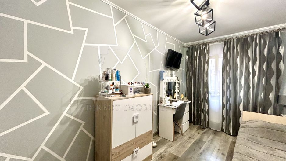 Apartament de vânzare 3 camere/ Eroilor / Floresti - Poză 8