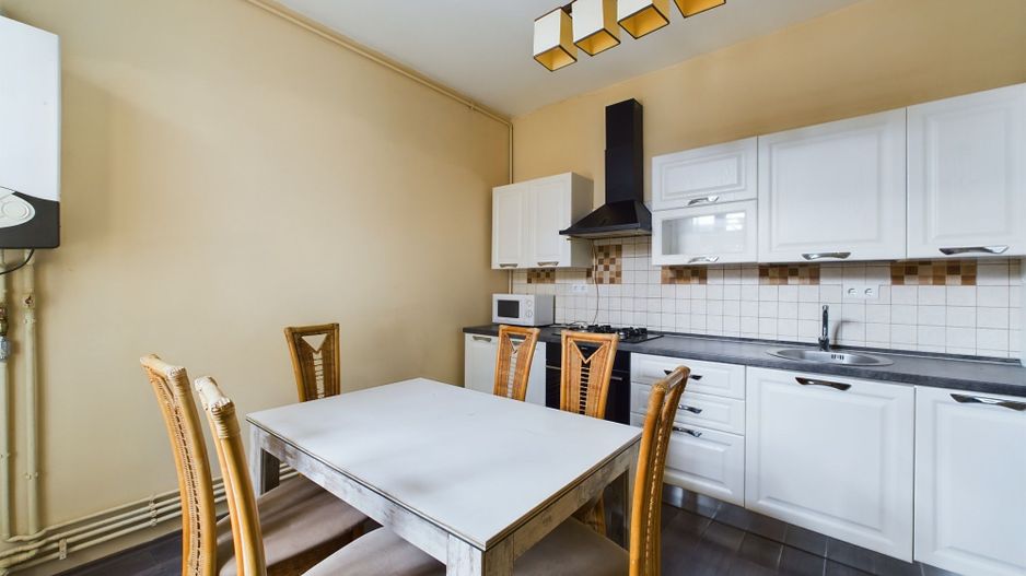Apartament cu 3 camere Ultracentral - Poză 13