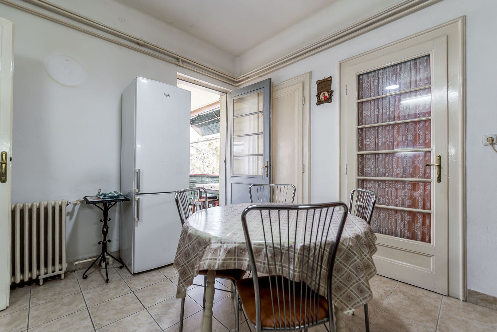 Etaj întreg vis-à-vis de Tribunalul Arad | 269 mp | Demisol privat - Poză 3