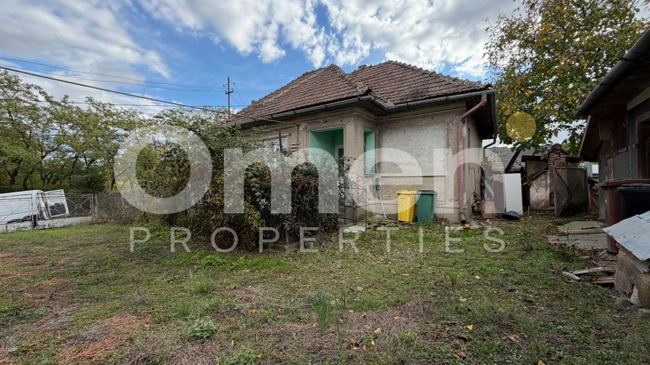 Casa cu teren de 1350 mp | Lapusel - Poză 1