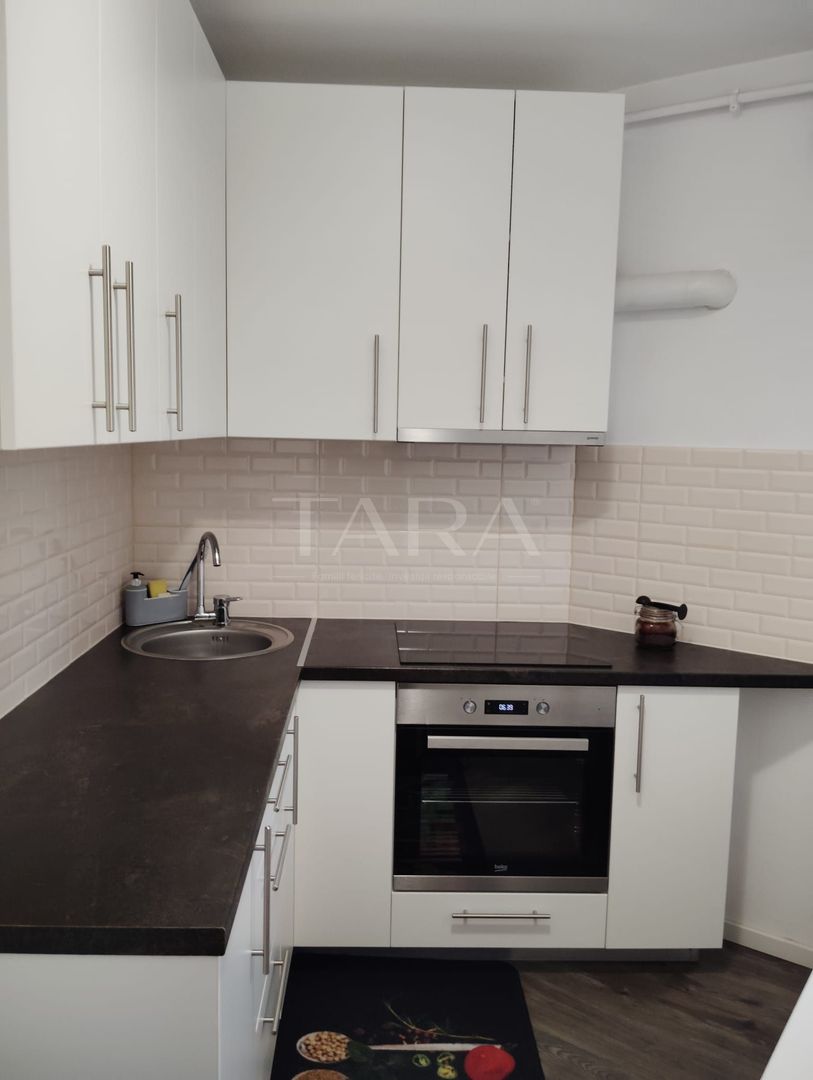 Apartament 4 Camere, pe doua niveluri,  Central Apahida. - Poză 3