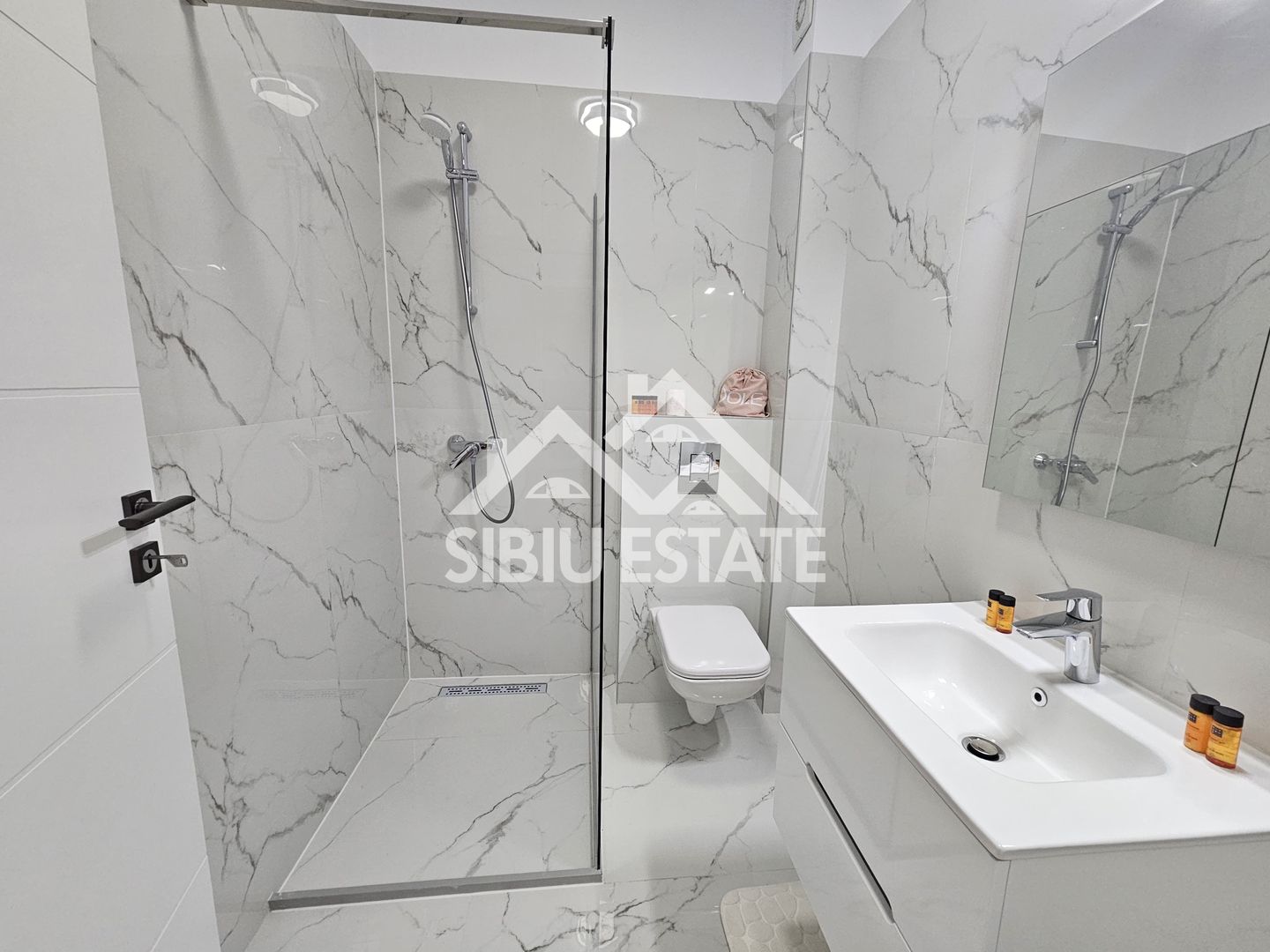Studio 37 mp cu gradina,  zona Brana, Selimbar - Poză 6