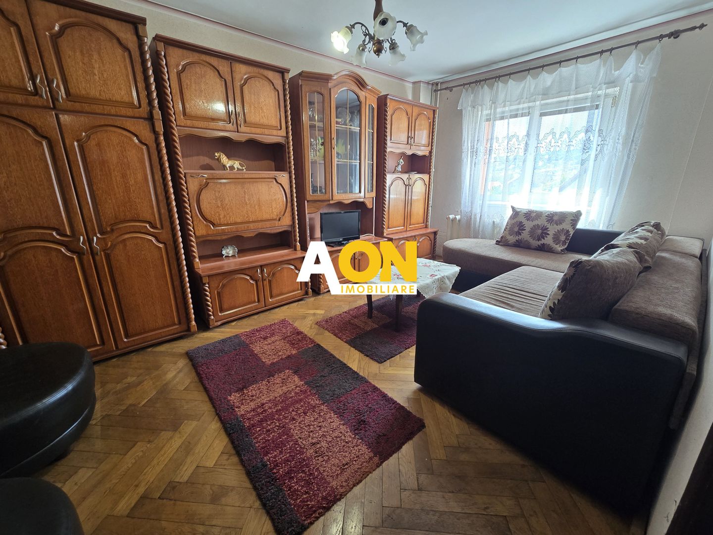 Apartament 3 Camere, 2 Bai, 2 Balcoane Zona Cetate - Poză 1