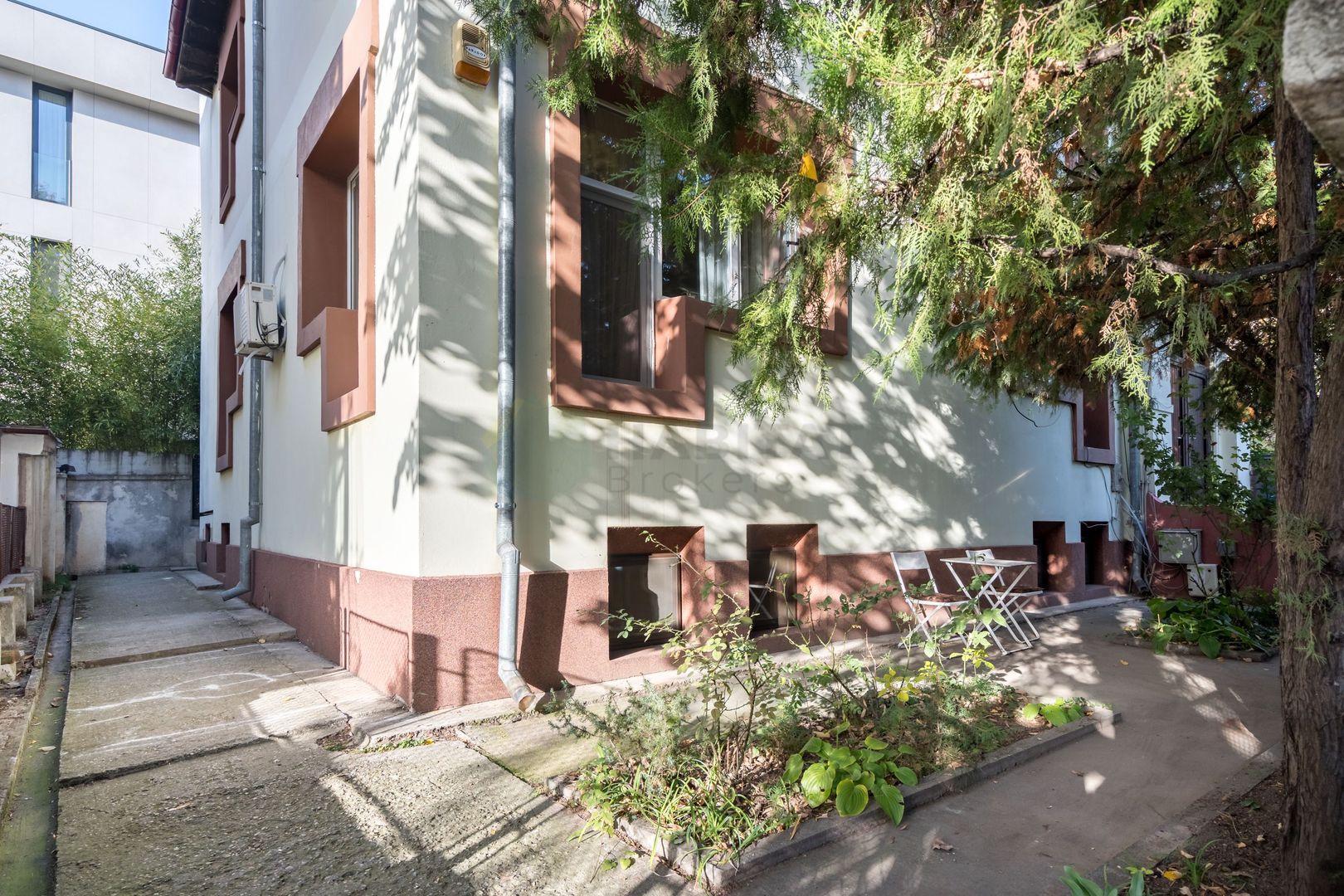 3 camere Zorileanu mobilat, la casa, demisol - Poză 22