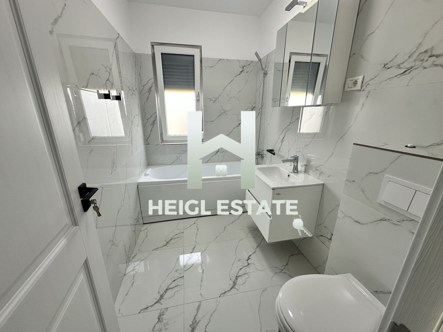 Apartament cu 2 camere  si curte privata in zona Braytim - Poză 5