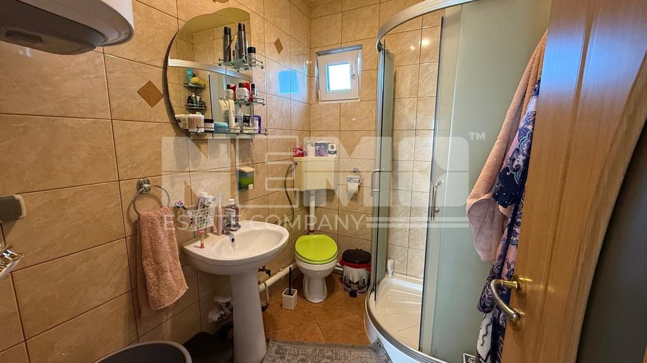 CASA DOTATA CU CENTRALA PROPRIE | CURTE | 5 ARI - Poză 7